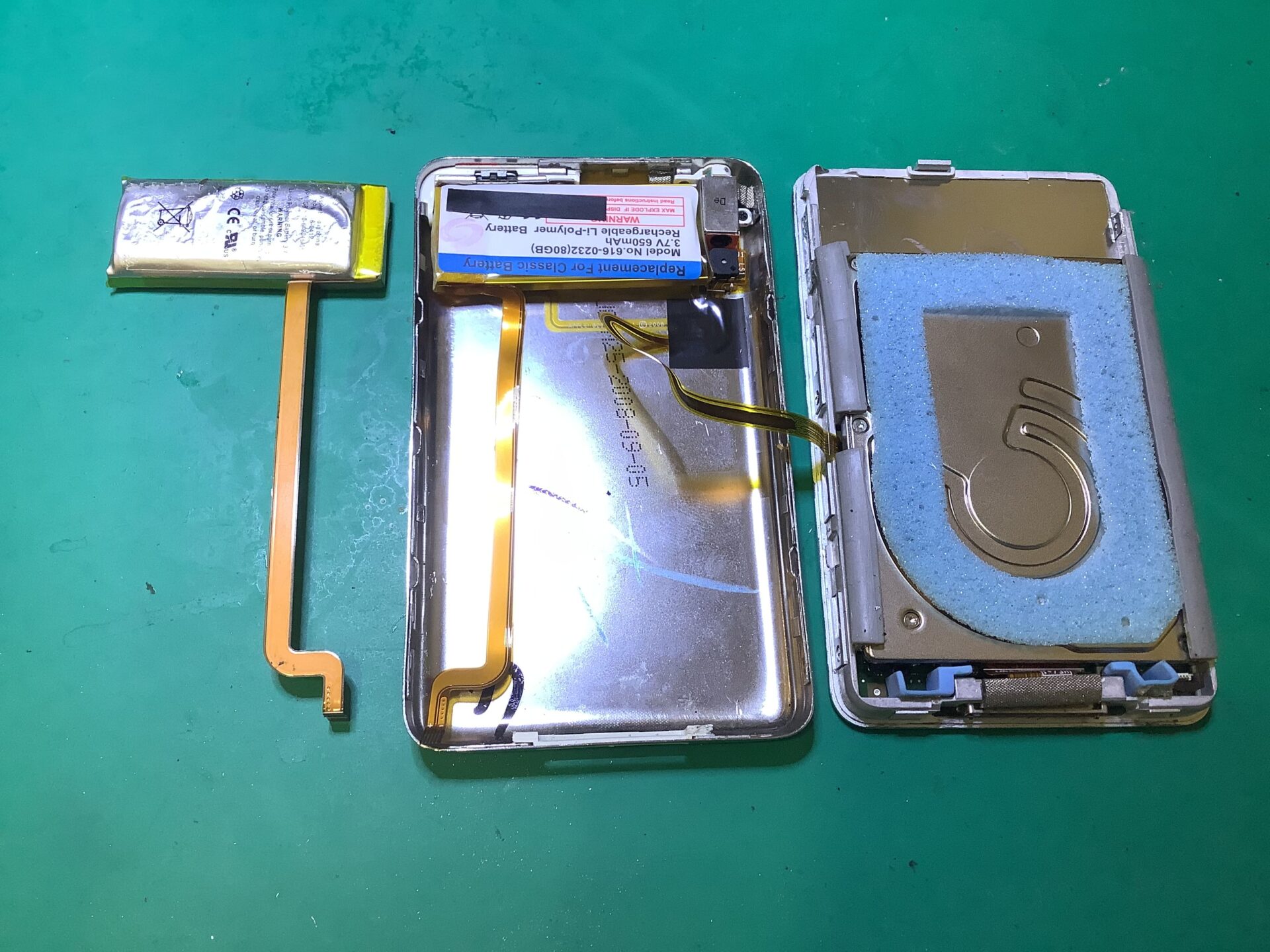 ipodclassic  80GB 動作確認済　新品バッテリー交換済み ipod classic 80GB フロントマスク&バッテリー交換済動作確認OK