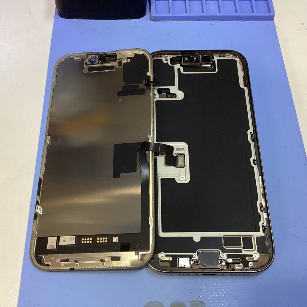iPhone16 Proの分解