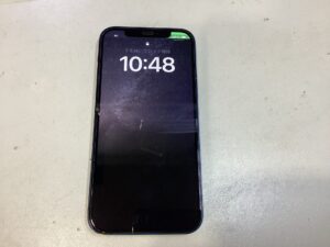 iPhone 12の液晶画面交換